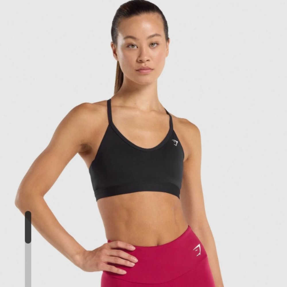 Gymshark: V NECK SPORTS BRA